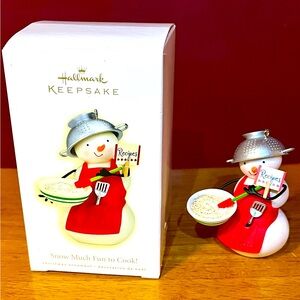 Hallmark Christmas Ornament Snow Much Fun to Cook! 2009 Baking Cook Chef Recipe